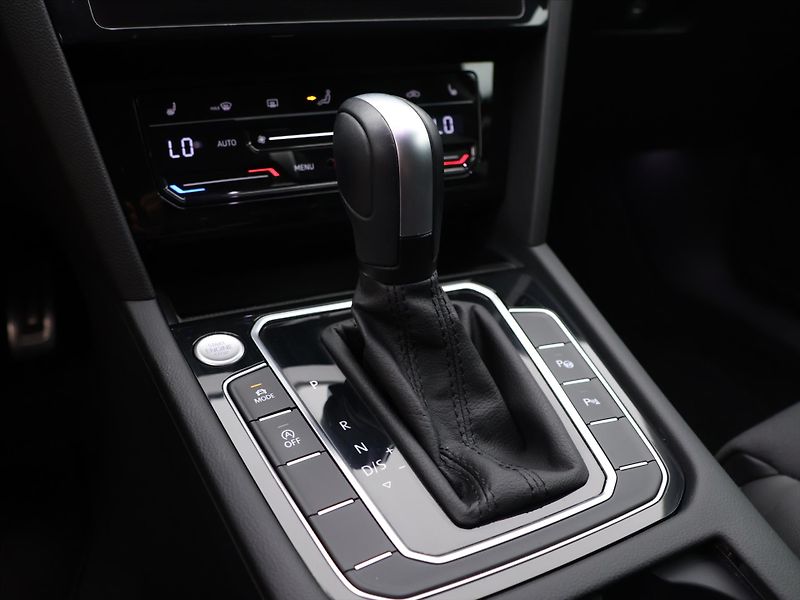Volkswagen Passat 2,0 TDI 147kW DSG Alltrack CZ - fotka 24 z 34