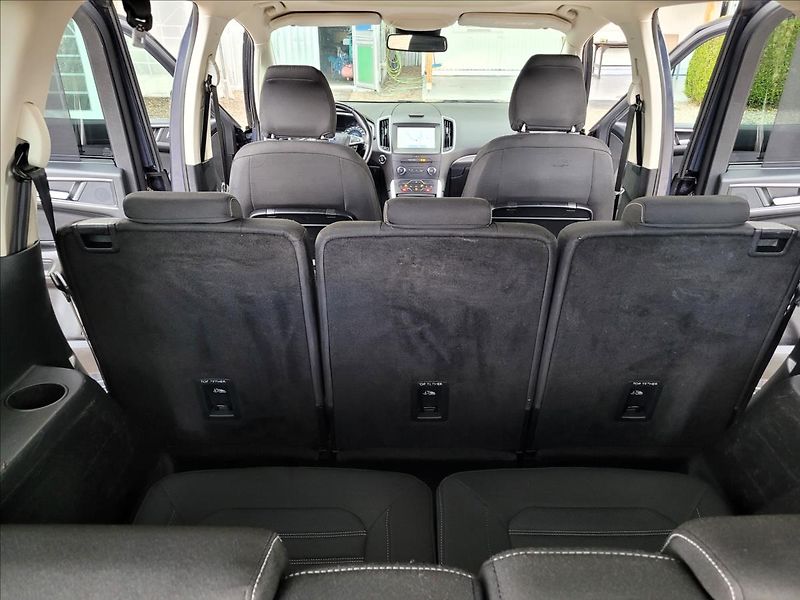 Ford Galaxy 2,5 Již není k dispozici - fotka 41 z 50