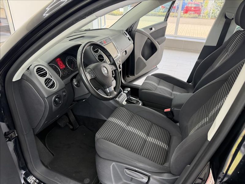 Volkswagen Tiguan 2,0 TDI,DSG 4Motion,Sport,CZ - fotka 9 z 24