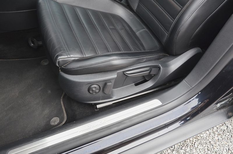 Volkswagen Passat (2012) Alltrack 2.0 TDi 4x4 PANORAMA - fotka 19 z 43