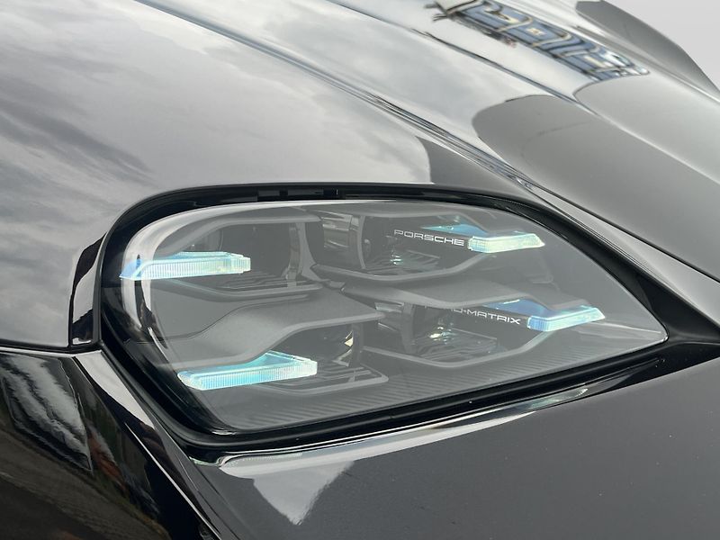 Porsche Taycan 4S Sport Tursimo 4S Sport Turi - fotka 9 z 28
