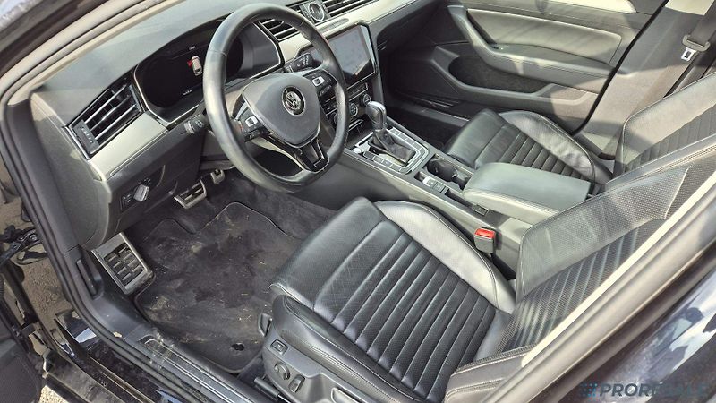 Volkswagen Passat (2018) 2,0 TDi 140 kW - fotka 10 z 19