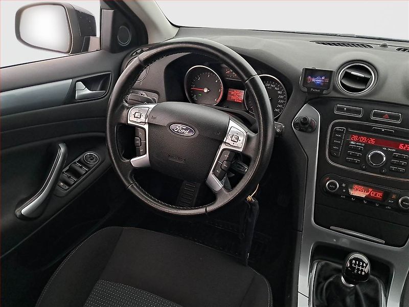 Ford Mondeo (2010) 2.0 TDCi, Serv.kniha, po STK - fotka 7 z 18