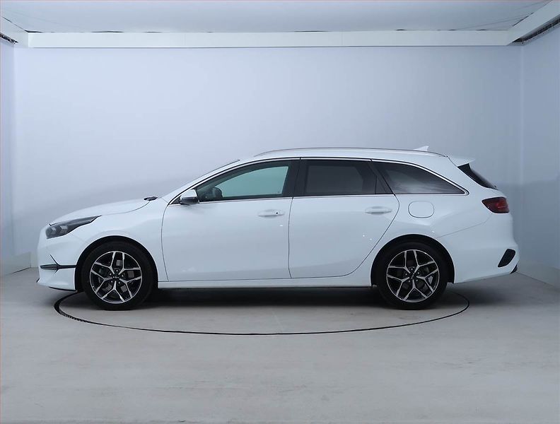 Kia Ceed (2025) Top 1.5 T-GDI - fotka 3 z 19