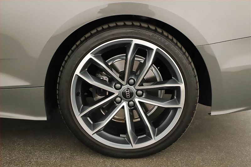 Audi A5 (2024) 40 TFSI - fotka 12 z 26