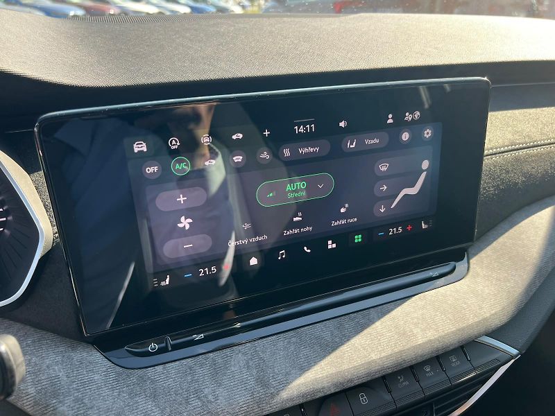 Škoda Octavia Top Selection 2,0 TSI 150 KW 4 - fotka 20 z 27