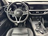 Alfa Romeo Stelvio 2,0 T 206kW Q4 AT8 ZF 4X4 - náhled 26
