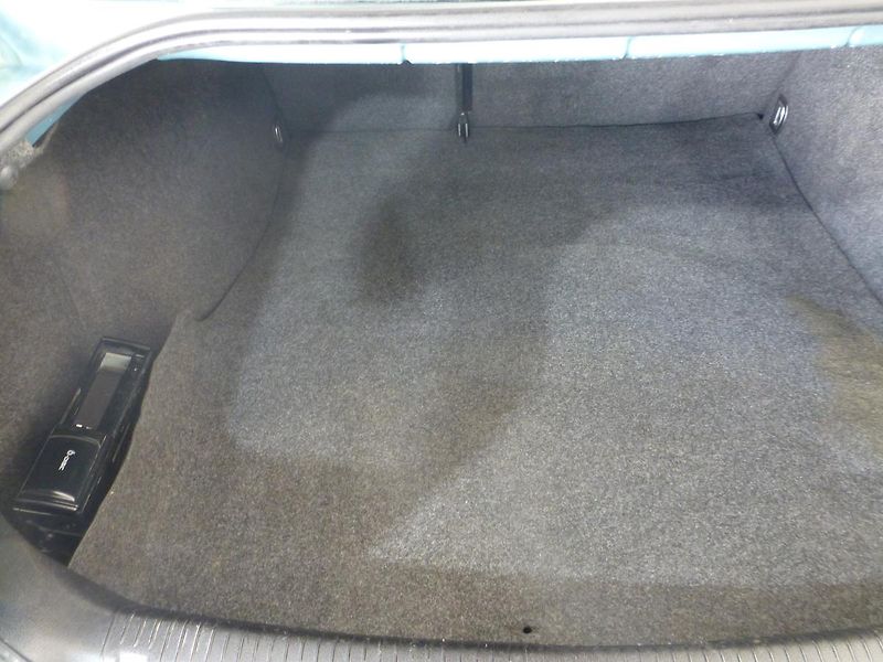 Volkswagen Passat (2000) 1,9TDI*VYHŘ.SEDADLA*ALU*XENONY - fotka 23 z 24