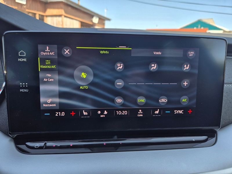 Škoda Octavia Combi 1,5 TSI e-TEC 110kW DSG - fotka 27 z 31