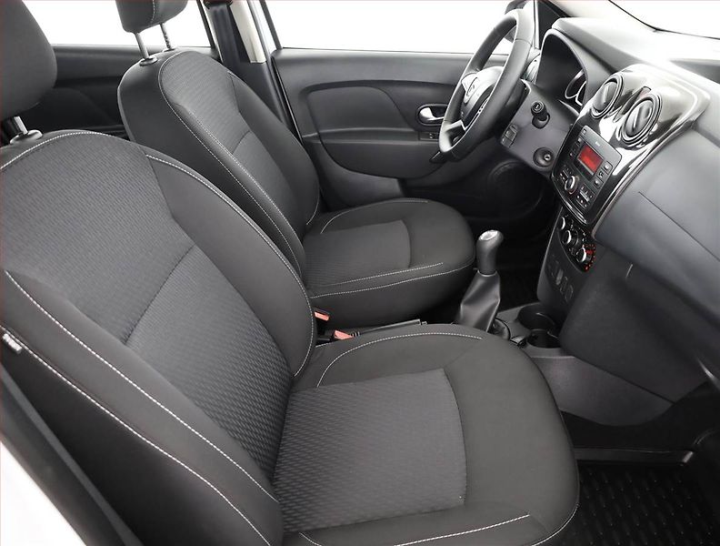 Dacia Logan (2019) 1.0 SCe, ČR,1.maj, Serv.kniha - fotka 7 z 15