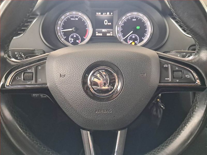 Škoda Octavia (2019) Laurin&Klement 2.0 TDI - fotka 16 z 17