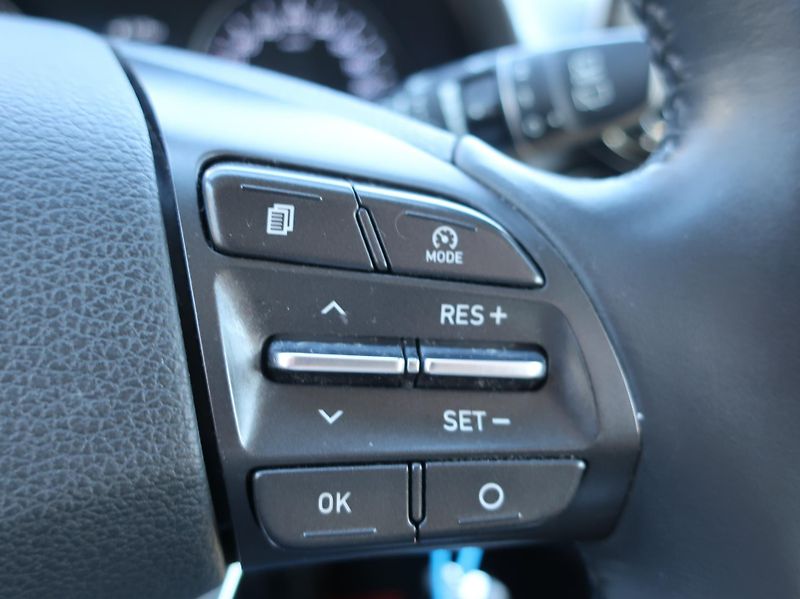 Hyundai i30 1.6CRDi 85kW STYLE NAVI ALU - fotka 28 z 31