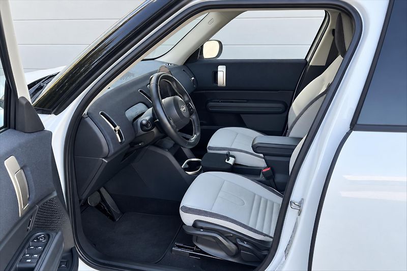 Mini Countryman S 2.0i 150kW ALL4 TOV.ZÁRUKA - fotka 10 z 15