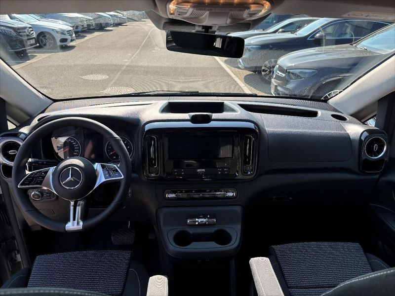 Mercedes-Benz Vito (2026) 2,0 119 CDI / Tourer Select / - fotka 4 z 9