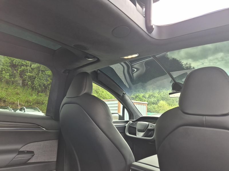 Tesla Model X 100kwH PLAID 750kw TZ - fotka 43 z 48
