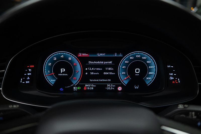 Audi Q7 (2022) S-LINE 55TFSI 250KW 4X4 VZDUCH - fotka 24 z 45