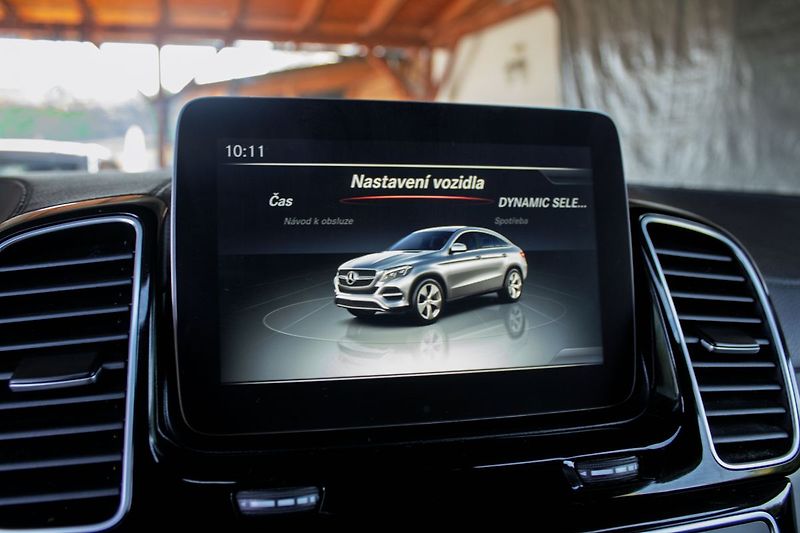 Mercedes-Benz GLE - fotka 17 z 21