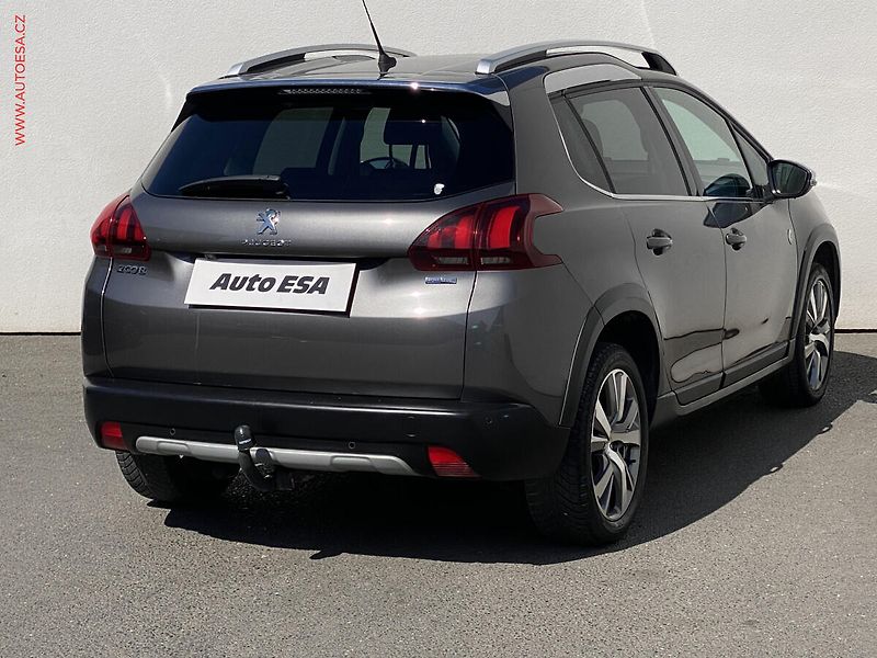 Peugeot 2008 (2017) 1.2PT, Crossway, navi, panor - fotka 4 z 17