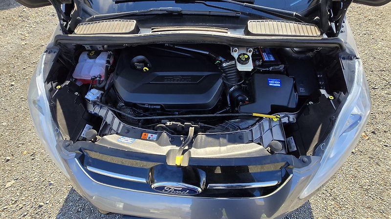 Ford Grand C-MAX 1.6 16V TITANIUM 7MÍSTNÝ  - fotka 42 z 42