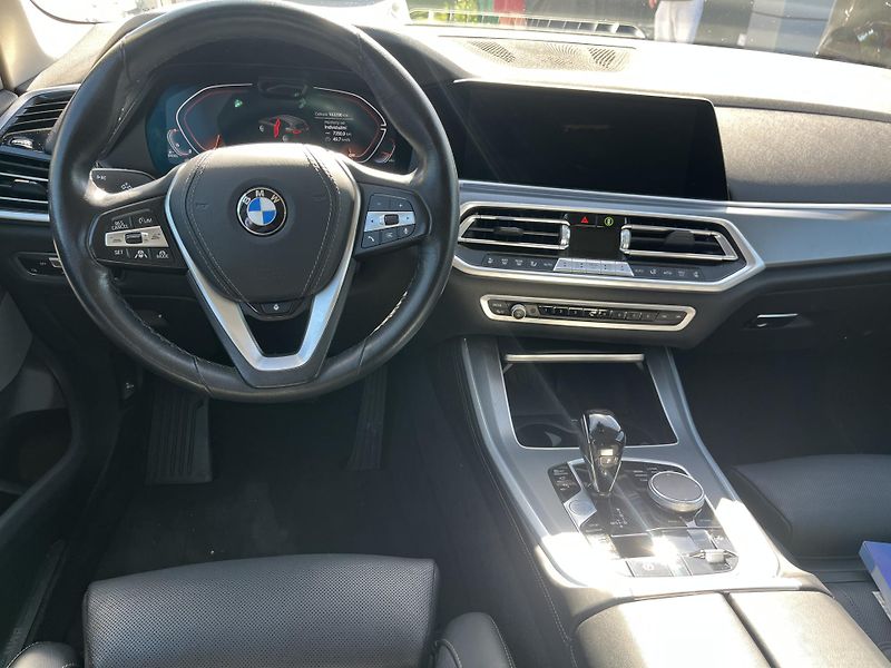 BMW X5 (2022)  xDrive40d 250 KW  - fotka 11 z 21