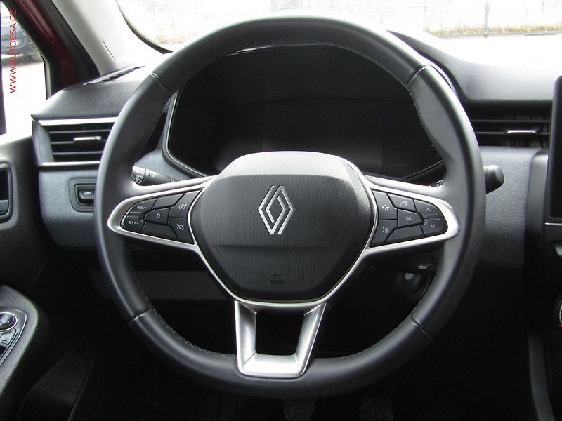 Renault Clio (2024) 1.0 TCe, 1.maj,ČR, AC, LED - fotka 13 z 19