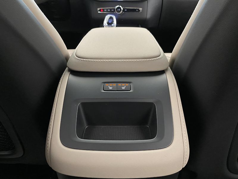 Volvo XC90 (2025) B5 AWD AUT BRIGHT PLUS  - fotka 74 z 75
