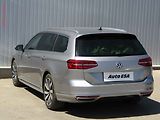 Volkswagen Passat (2018) 2.0 TDi 4x4, ČR, DSG, STK7/28 - náhled 6