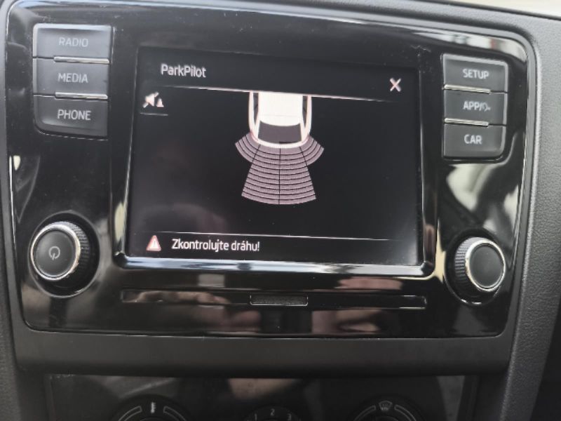Škoda Rapid 1.0 TSi Ambition - fotka 15 z 23