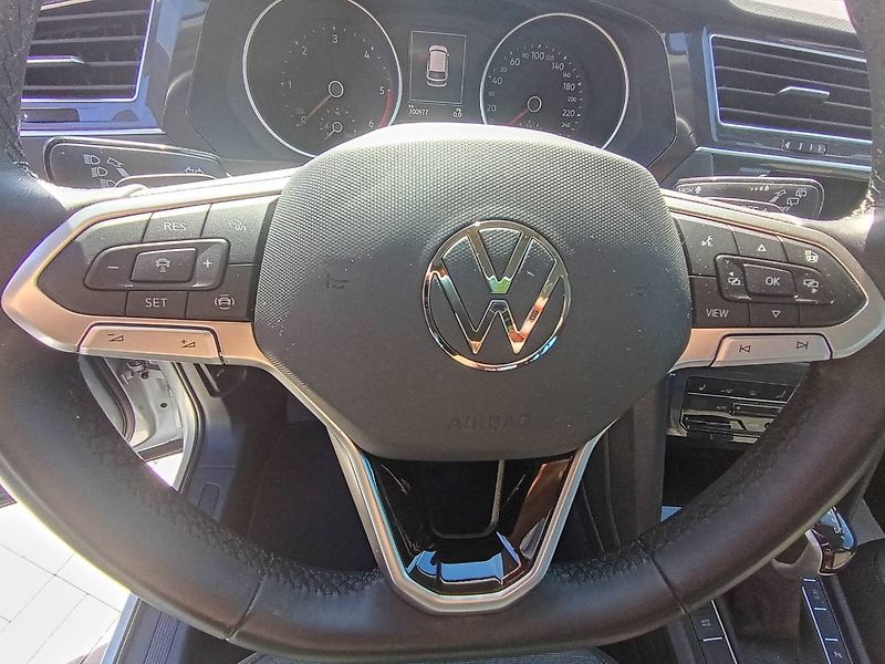 Volkswagen Tiguan (2022) 2.0 TDI, 110kW, DSG, LED - fotka 8 z 23