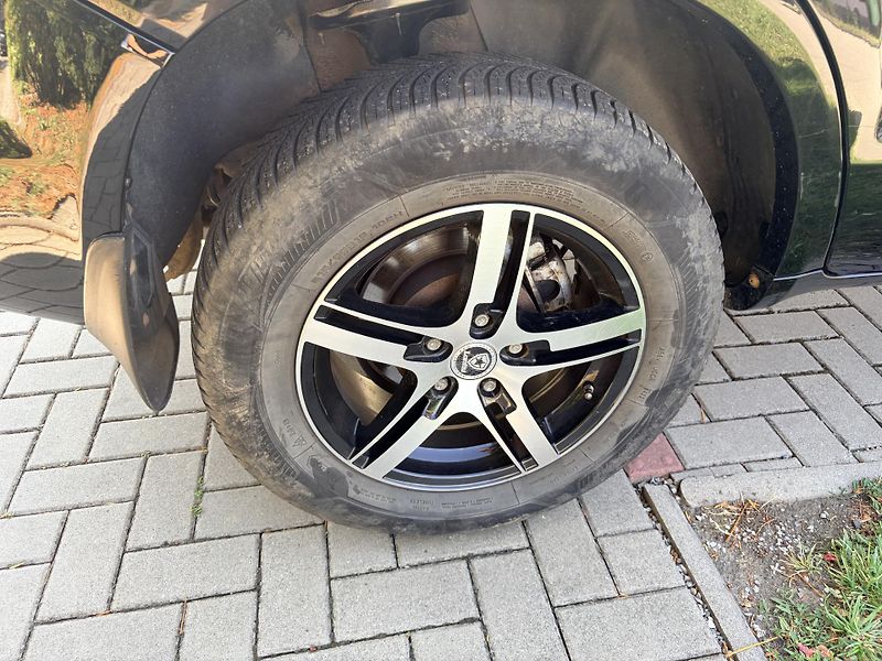 Hyundai Tucson 2.0CRDi 4x4 Tažné - fotka 6 z 23