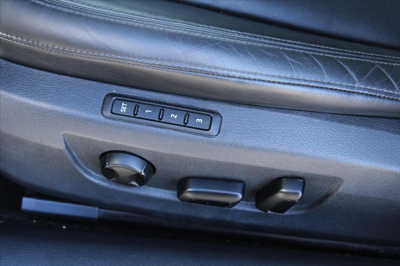 Škoda Superb 2.0TDI 140kW DSG L&K ČR - fotka 14 z 33