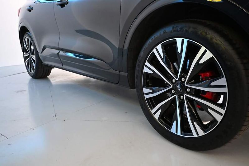 Ford Kuga (2024) 2.5 ST-LINE X 4x4 FHEV LED ACC - fotka 39 z 40