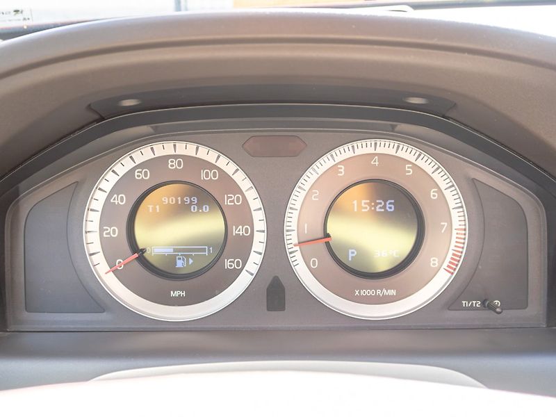 Volvo XC60 (2009) T6 AWD SUMMUM - fotka 17 z 51