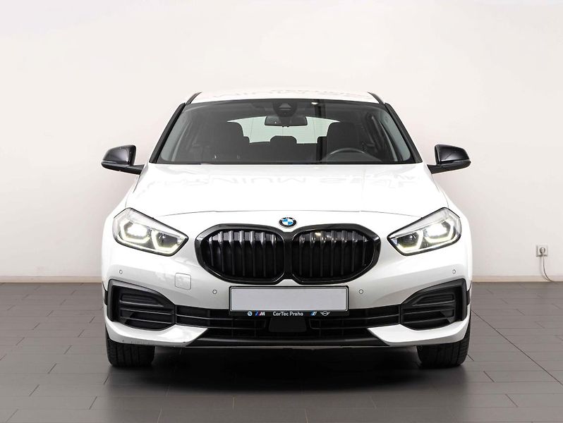 BMW Řada 1 118i - fotka 2 z 21