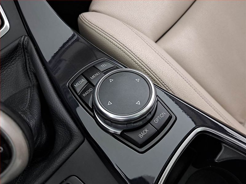 BMW Řada 5 (2015) 535i, Kůže, Navi, Bi-Xenony - fotka 18 z 22