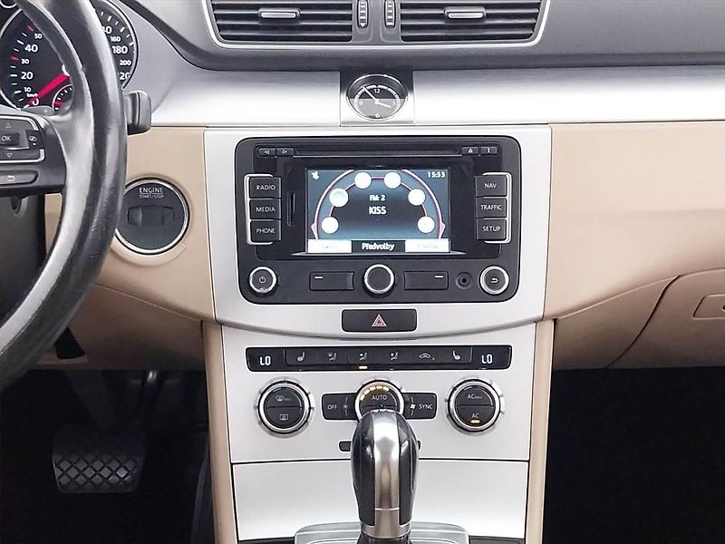 Volkswagen CC (2012) Highline 2.0 TDI, Automat - fotka 12 z 22