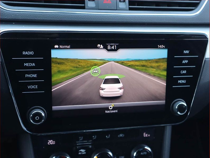 Škoda Superb (2021) Business Plus iV 1.4 TSI PHEV - fotka 21 z 25