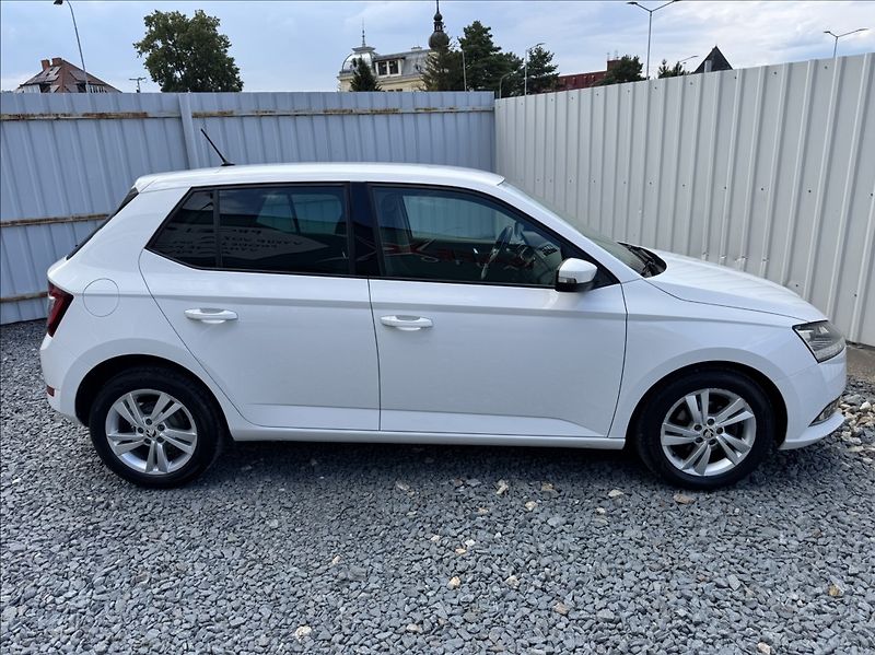 Škoda Fabia 1,0 TSI STYLE DPH 1maj původČR - fotka 14 z 50