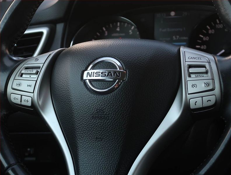 Nissan Qashqai (2015) 1.6 DIG-T, Serv.kniha, Navi - fotka 20 z 20