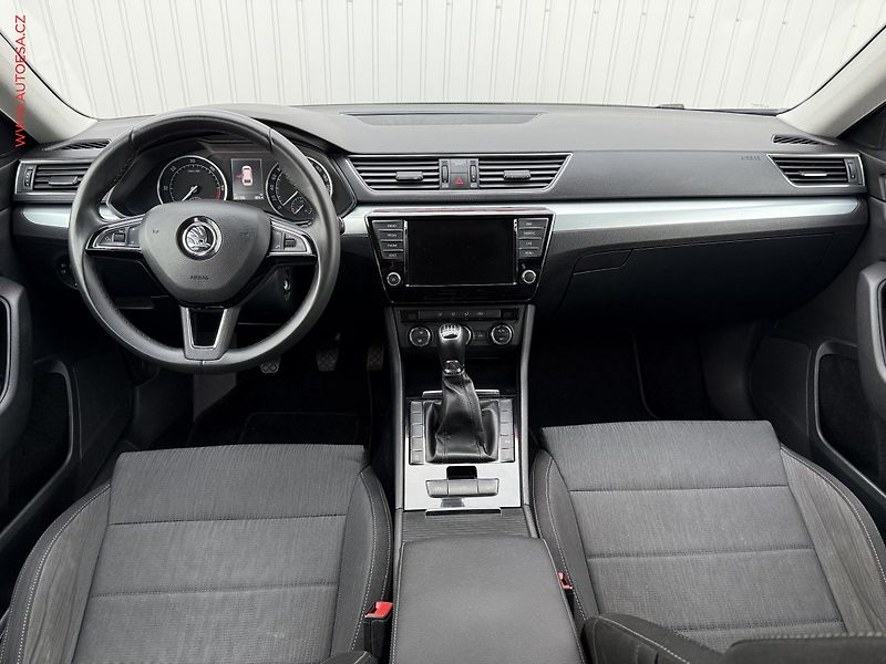Škoda Superb (2017) 2.0TDi, Ambition, bixen - fotka 8 z 18