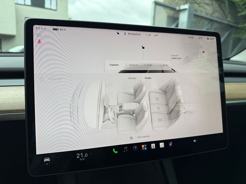 Tesla Model Y Long Range AWD 20´ - fotka 17 z 40