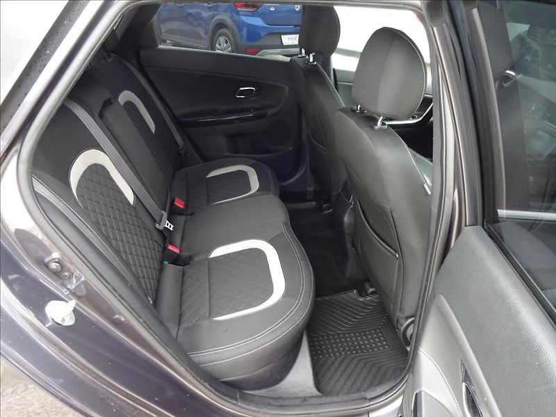 Kia Ceed 1,6 CRDi 100kW GT LINE - fotka 26 z 50