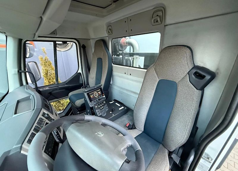 Volvo FL 15.250 ZAMETAČ JOHNSTON  - fotka 12 z 18