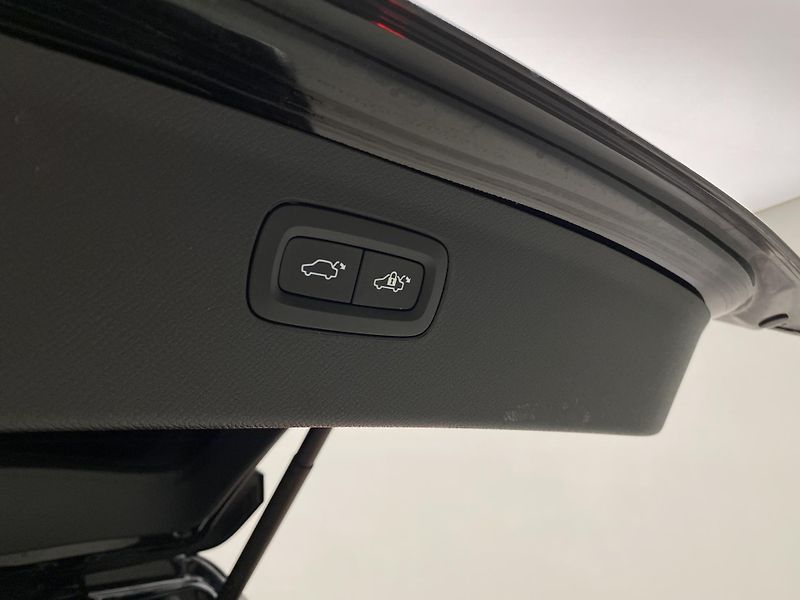 Volvo XC90 B5 AWD INSCRIPTION AUT CZ - fotka 32 z 48