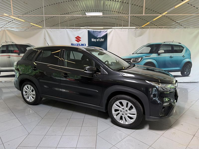 Suzuki S-Cross 1,4 Boosterjet 4x4 Hybrid - fotka 5 z 18