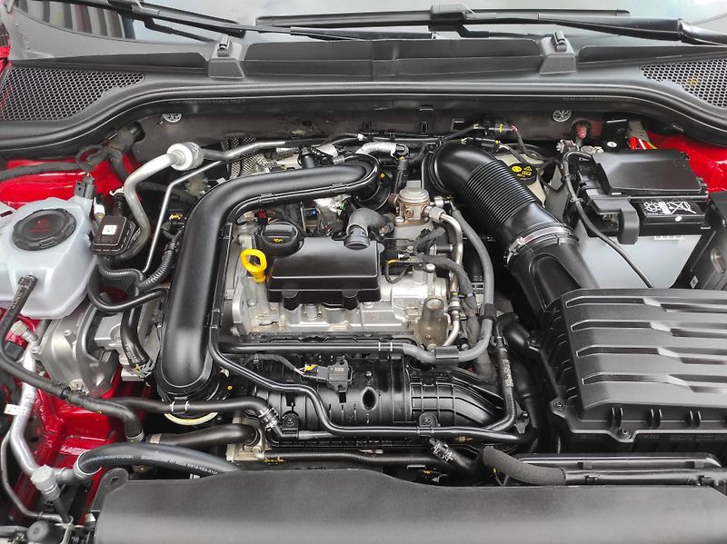 Škoda Scala 1,0TSi 85kW, Top Selection, ČR - fotka 33 z 47