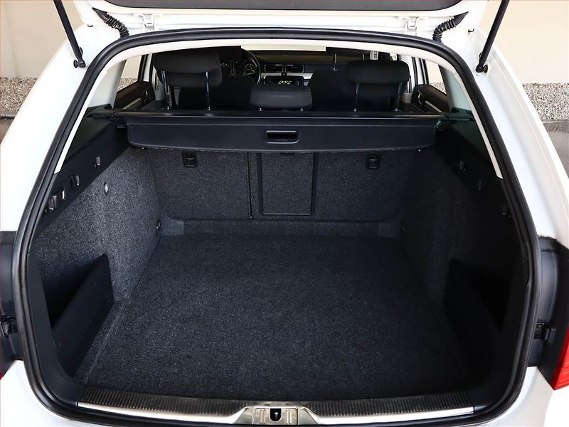 Škoda Superb (2014) Ambition 2.0 TDI, Automat - fotka 12 z 16
