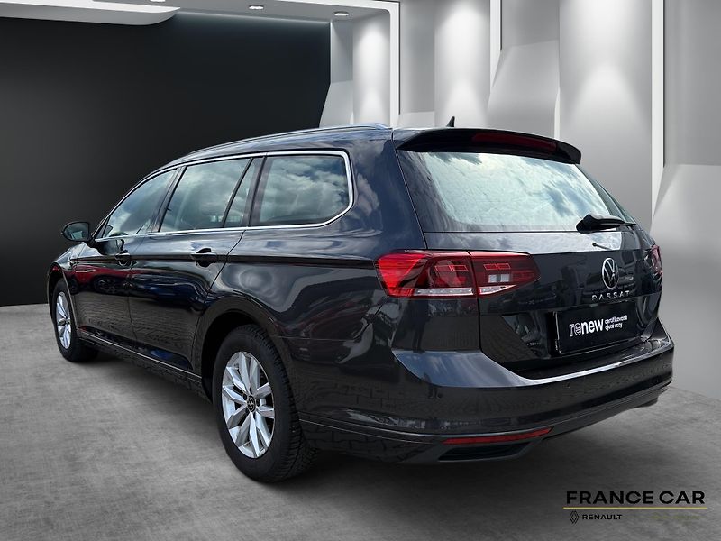 Volkswagen Passat (2023) 1,5 TSi 110 kW Business  - fotka 7 z 24