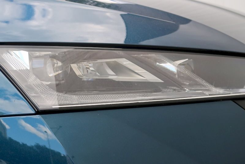 Škoda Octavia (2022) Combi Style Exclusive 2,0 TDi/ - fotka 31 z 35