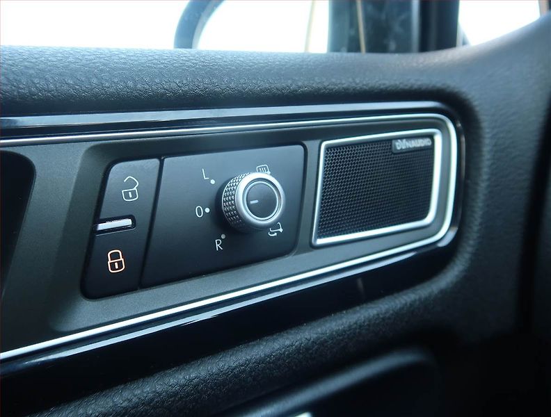 Volkswagen Touareg (2015) R-Line 3.0 TDI, 4X4, Automat - fotka 20 z 27